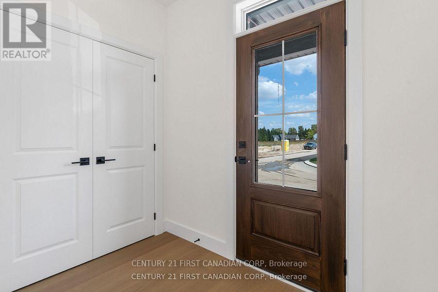 147-23(30) Scotts Drive, Lucan Biddulph, Ontario  N0M 2J0 - Photo 9 - X12976766