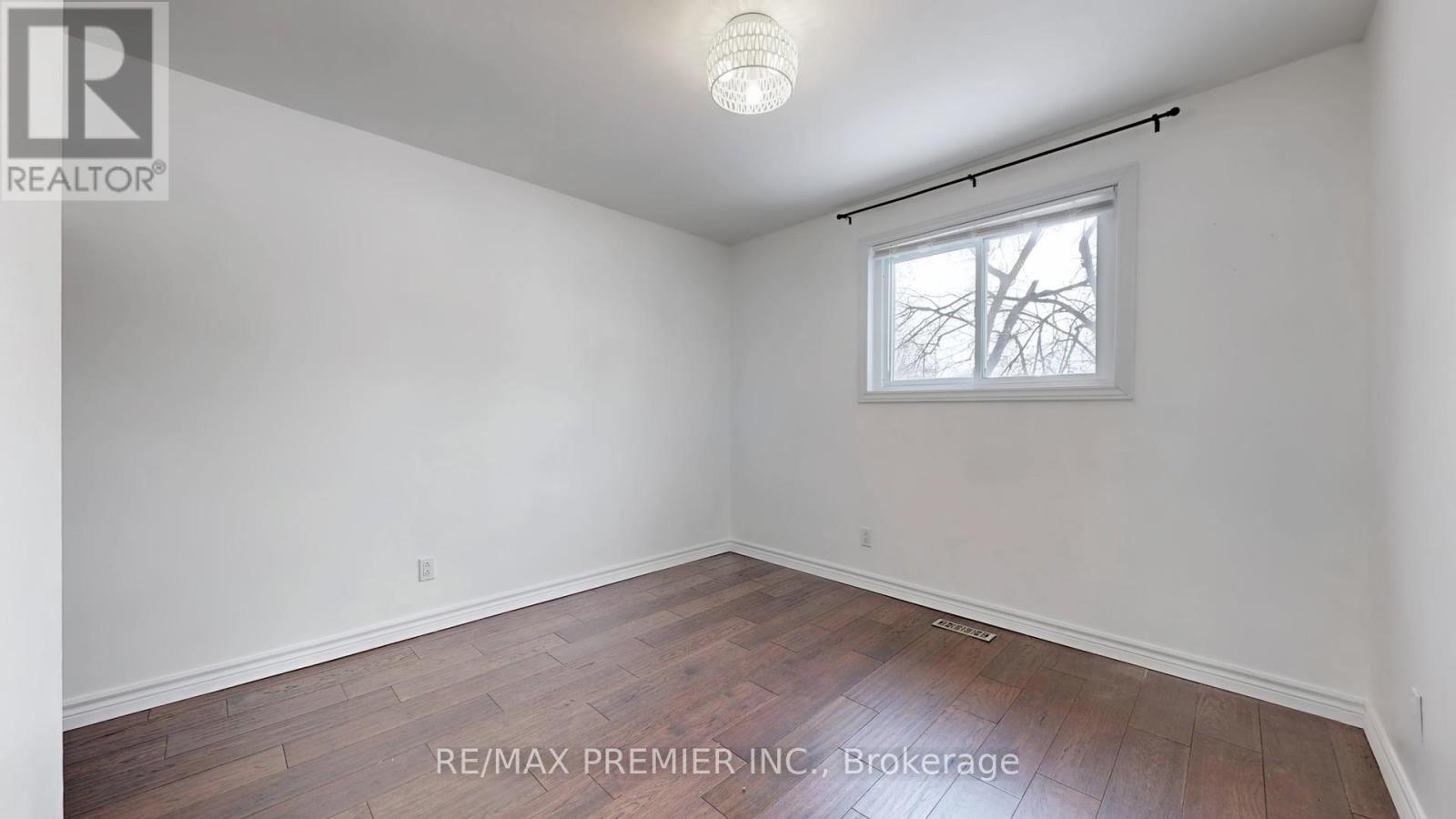 742 Beman Drive, Newmarket, Ontario  L3Y 4Z2 - Photo 30 - N12926114