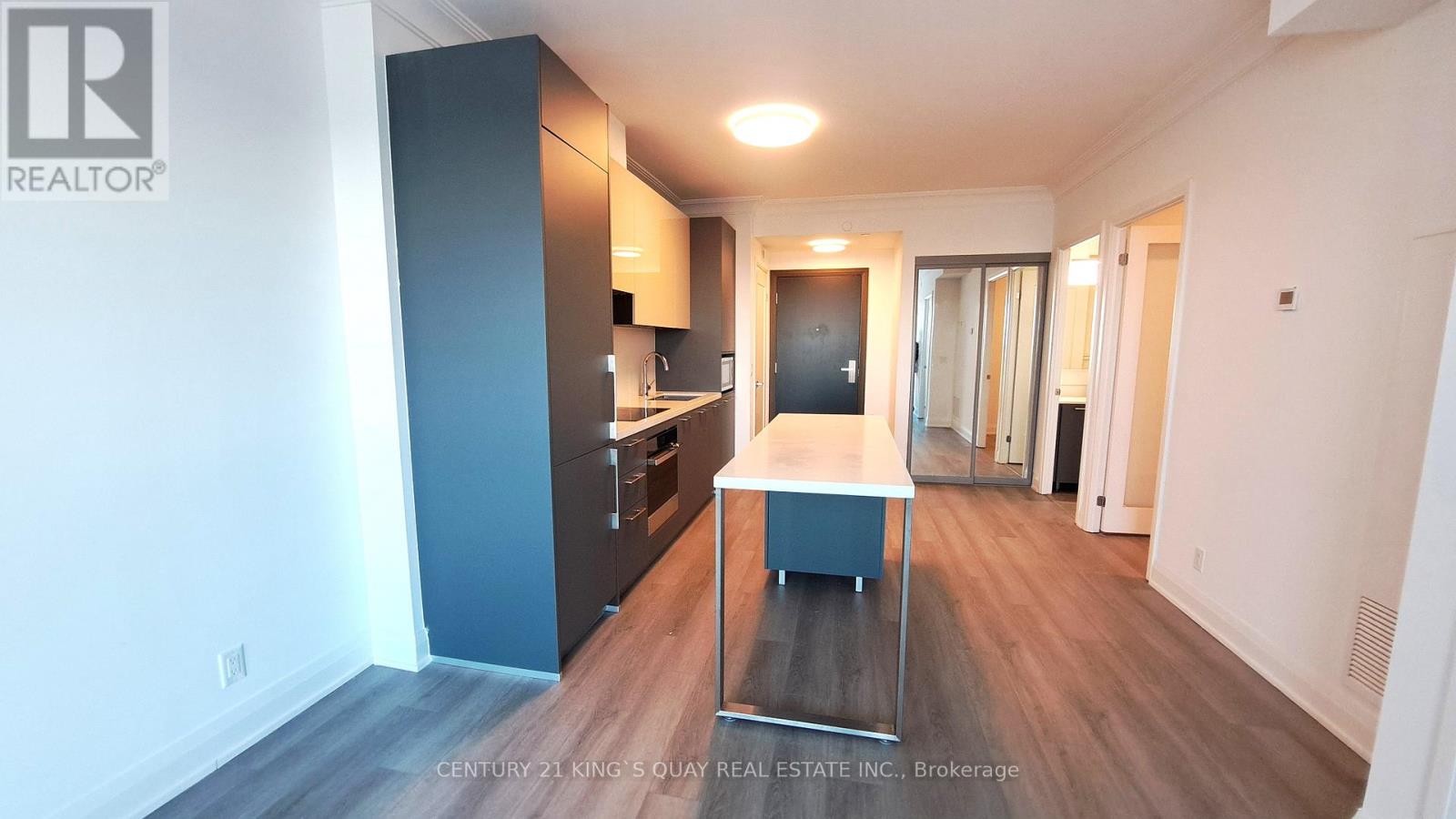 3909 - 8 Water Walk Drive, Markham, Ontario  L3R 6L4 - Photo 6 - N12975340