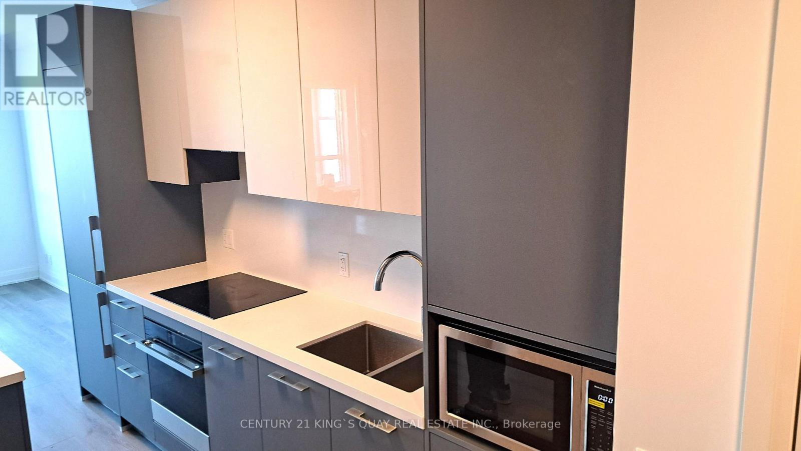 3909 - 8 Water Walk Drive, Markham, Ontario  L3R 6L4 - Photo 10 - N12975340