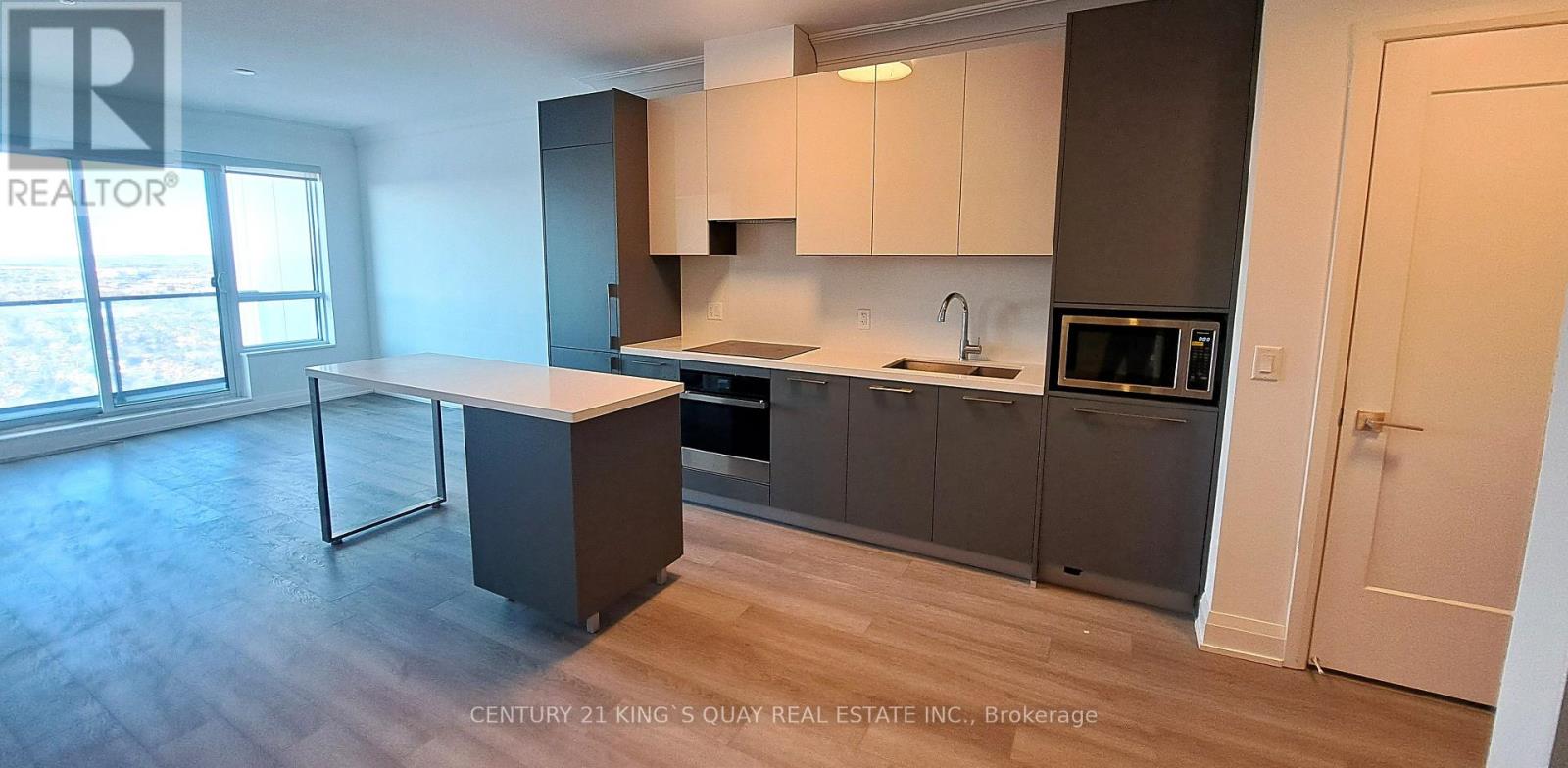 3909 - 8 Water Walk Drive, Markham, Ontario  L3R 6L4 - Photo 7 - N12975340