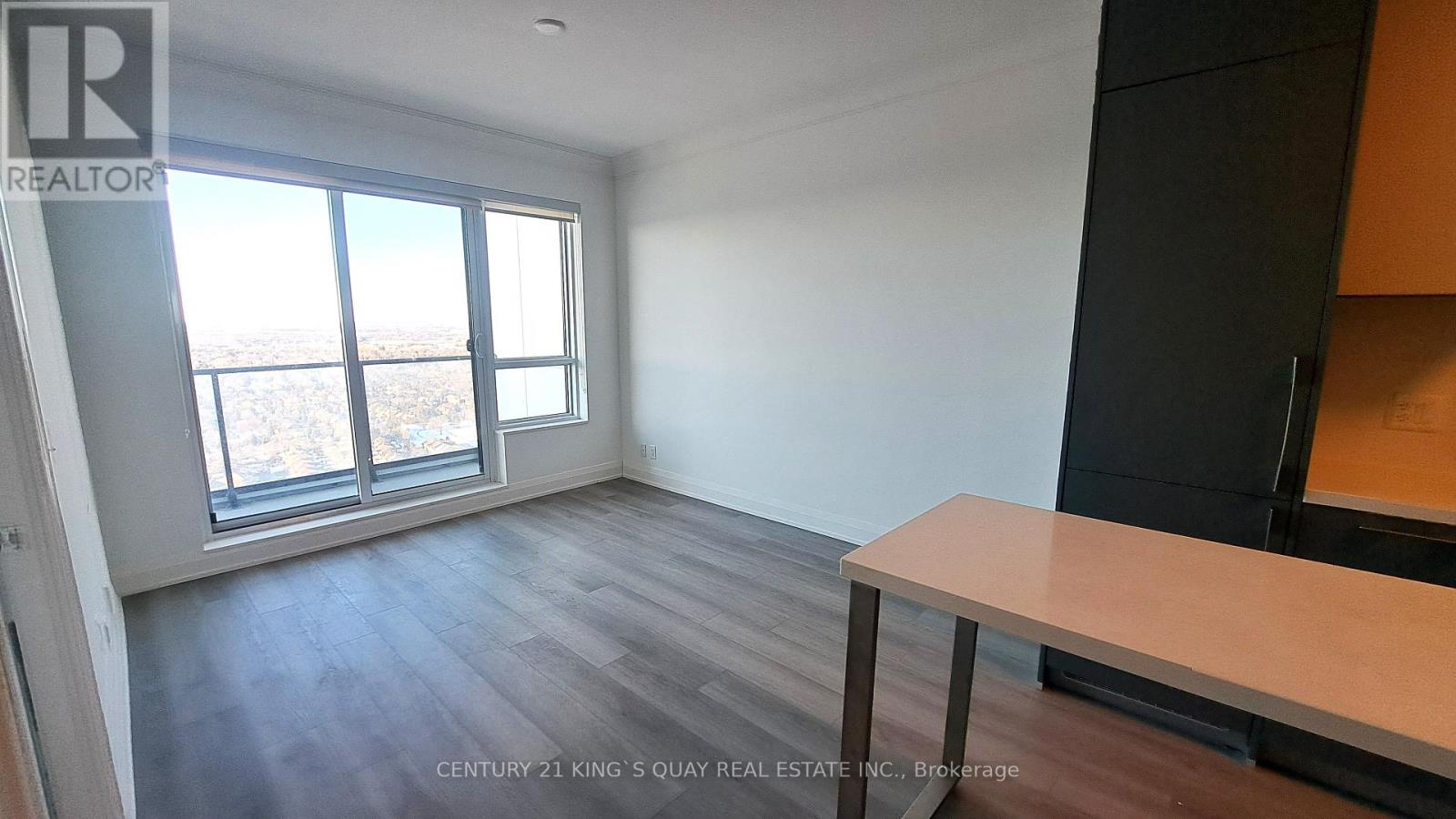 3909 - 8 Water Walk Drive, Markham, Ontario  L3R 6L4 - Photo 3 - N12975340