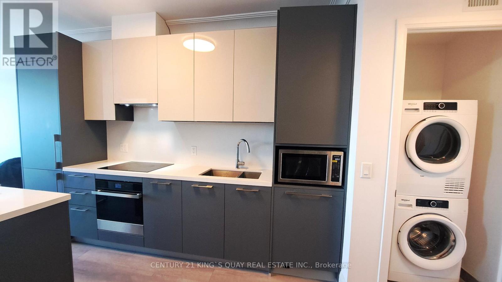 3909 - 8 Water Walk Drive, Markham, Ontario  L3R 6L4 - Photo 9 - N12975340