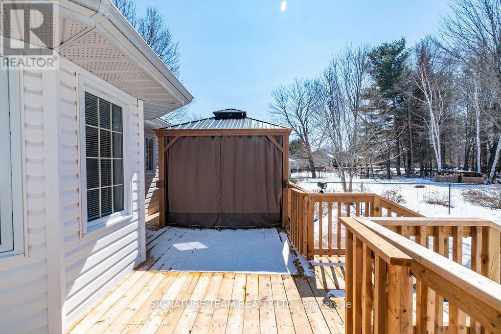 111 Thomas Street, Deep River, Ontario  K0J 1P0 - Photo 31 - X12976650