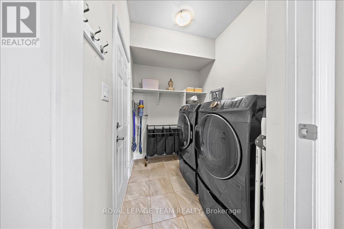 53 Desmond Trudeau Drive, Arnprior, Ontario  K7S 3G9 - Photo 31 - X12976640