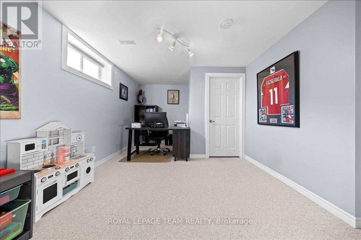 53 Desmond Trudeau Drive, Arnprior, Ontario  K7S 3G9 - Photo 33 - X12976640