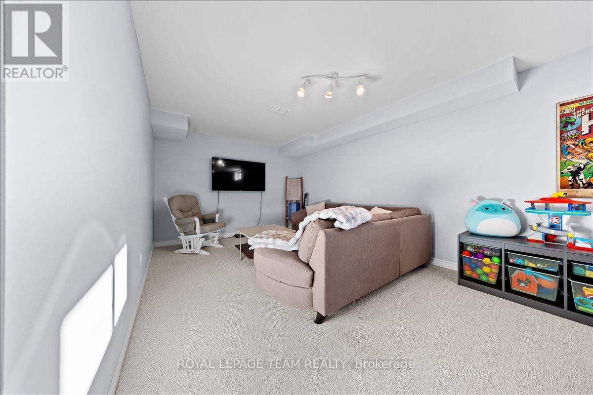 53 Desmond Trudeau Drive, Arnprior, Ontario  K7S 3G9 - Photo 34 - X12976640