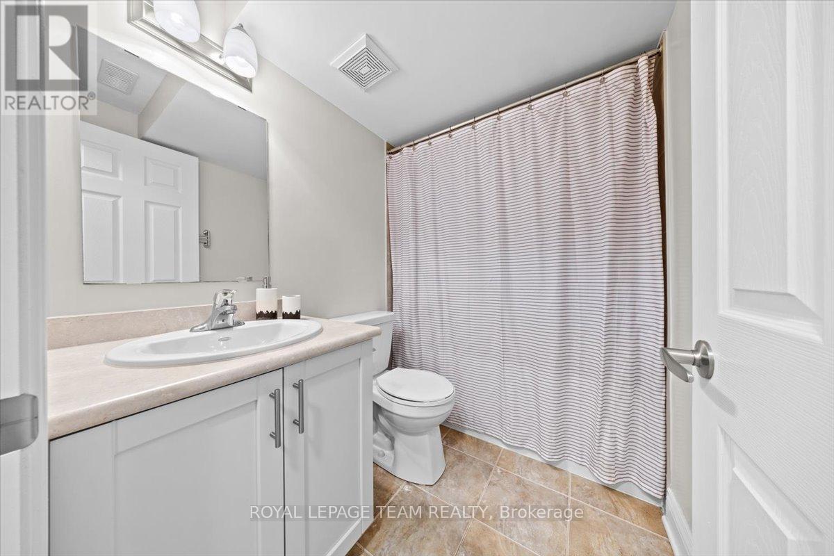 53 Desmond Trudeau Drive, Arnprior, Ontario  K7S 3G9 - Photo 37 - X12976640