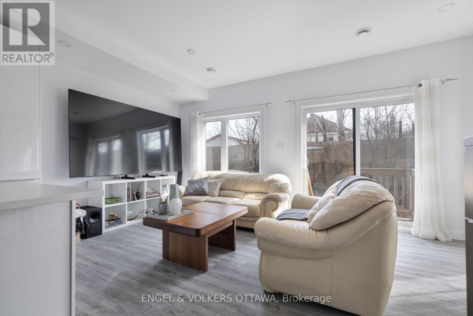 151 LongprÉ Street, Ottawa, Ontario  K1L 7J5 - Photo 20 - X12976644