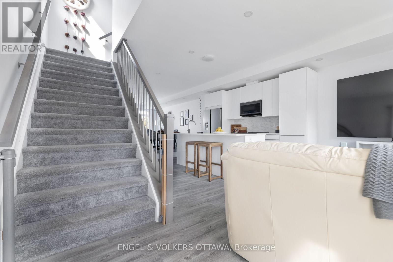 151 LongprÉ Street, Ottawa, Ontario  K1L 7J5 - Photo 27 - X12976644