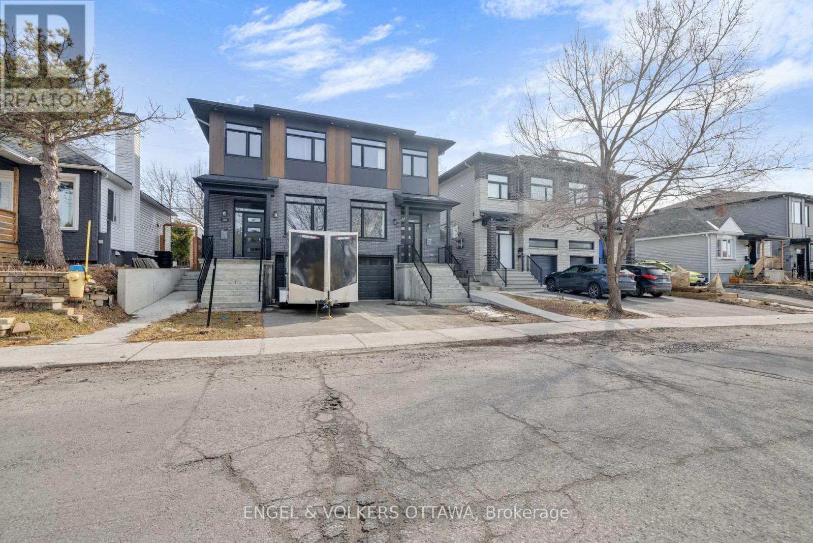 151 LongprÉ Street, Ottawa, Ontario  K1L 7J5 - Photo 4 - X12976644