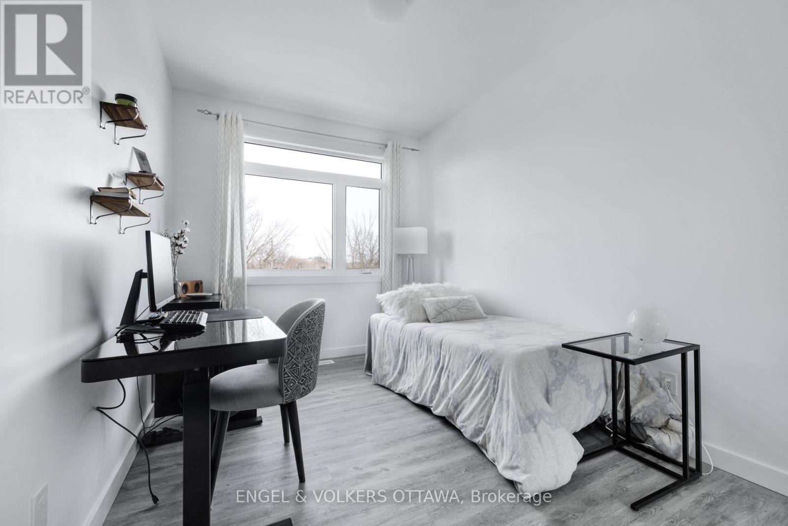 151 LongprÉ Street, Ottawa, Ontario  K1L 7J5 - Photo 40 - X12976644