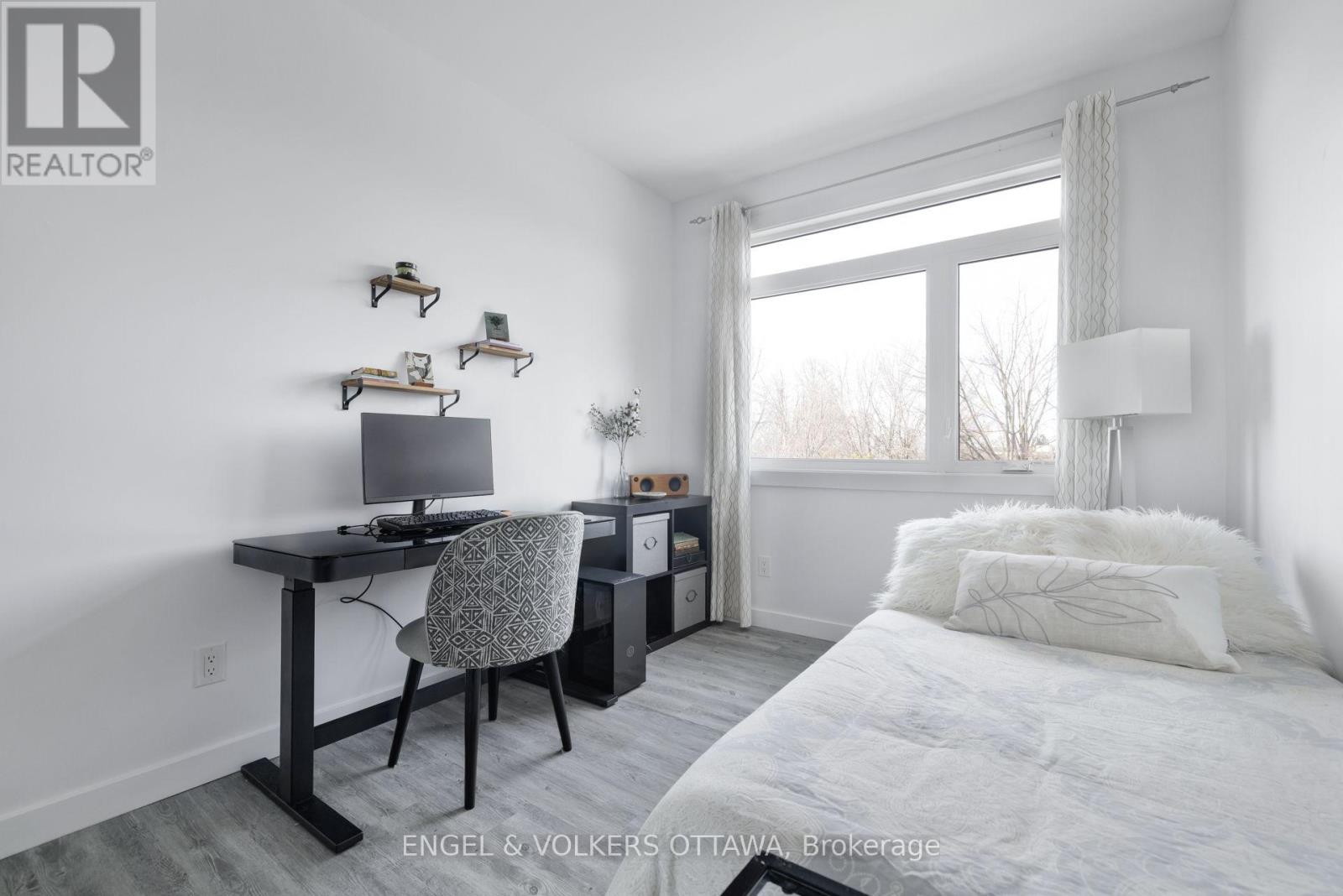 151 LongprÉ Street, Ottawa, Ontario  K1L 7J5 - Photo 41 - X12976644