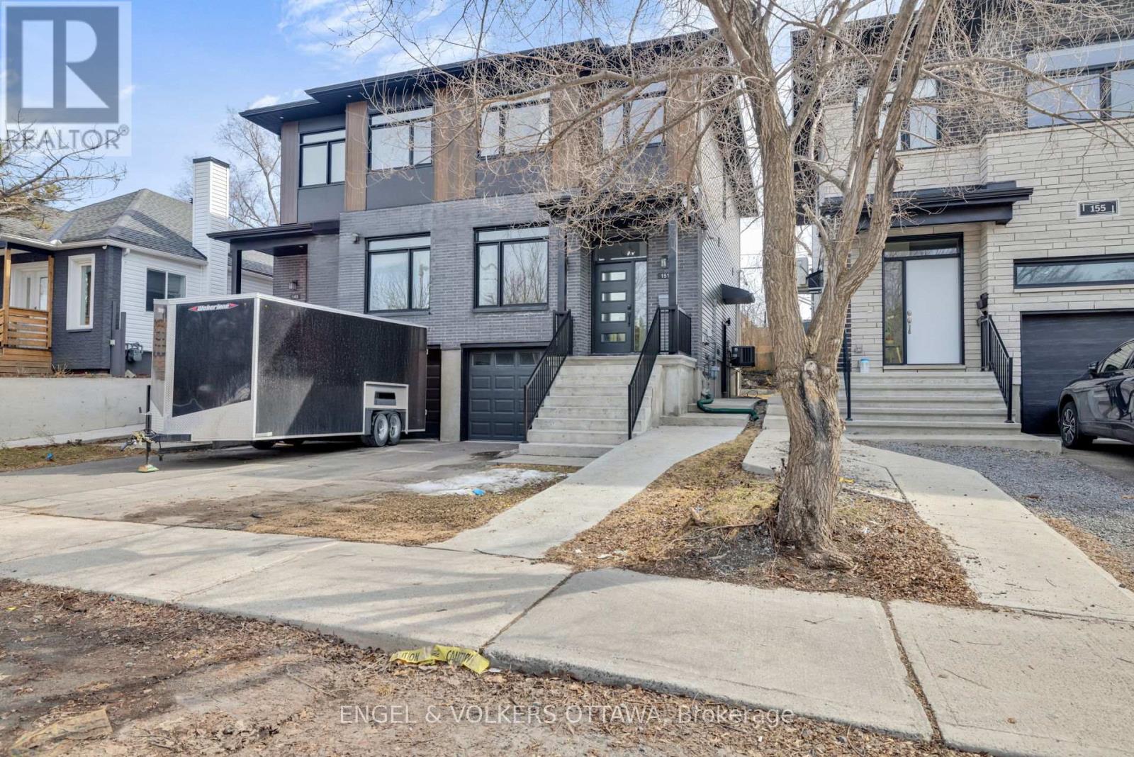 151 LongprÉ Street, Ottawa, Ontario  K1L 7J5 - Photo 5 - X12976644