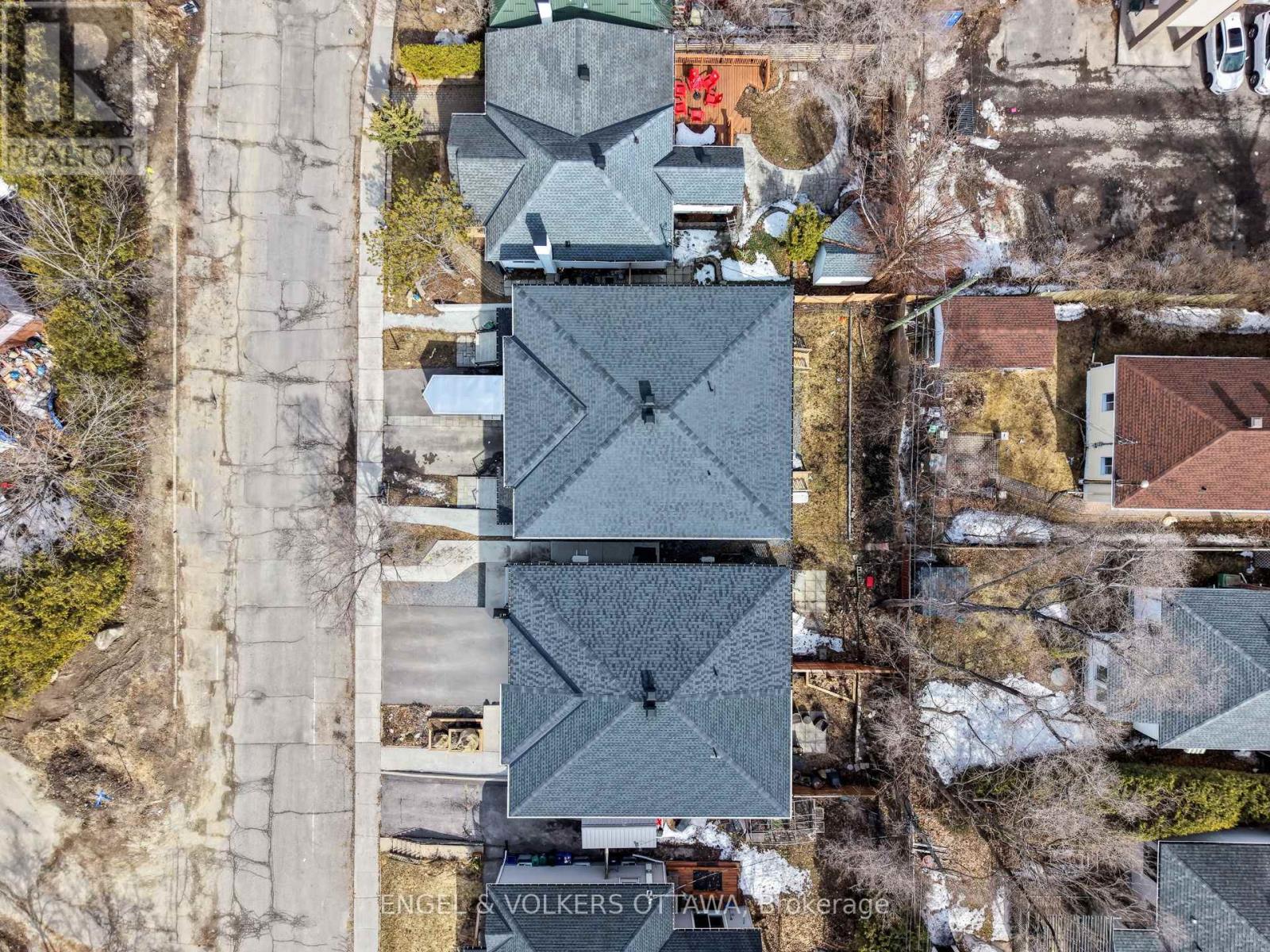 151 LongprÉ Street, Ottawa, Ontario  K1L 7J5 - Photo 50 - X12976644