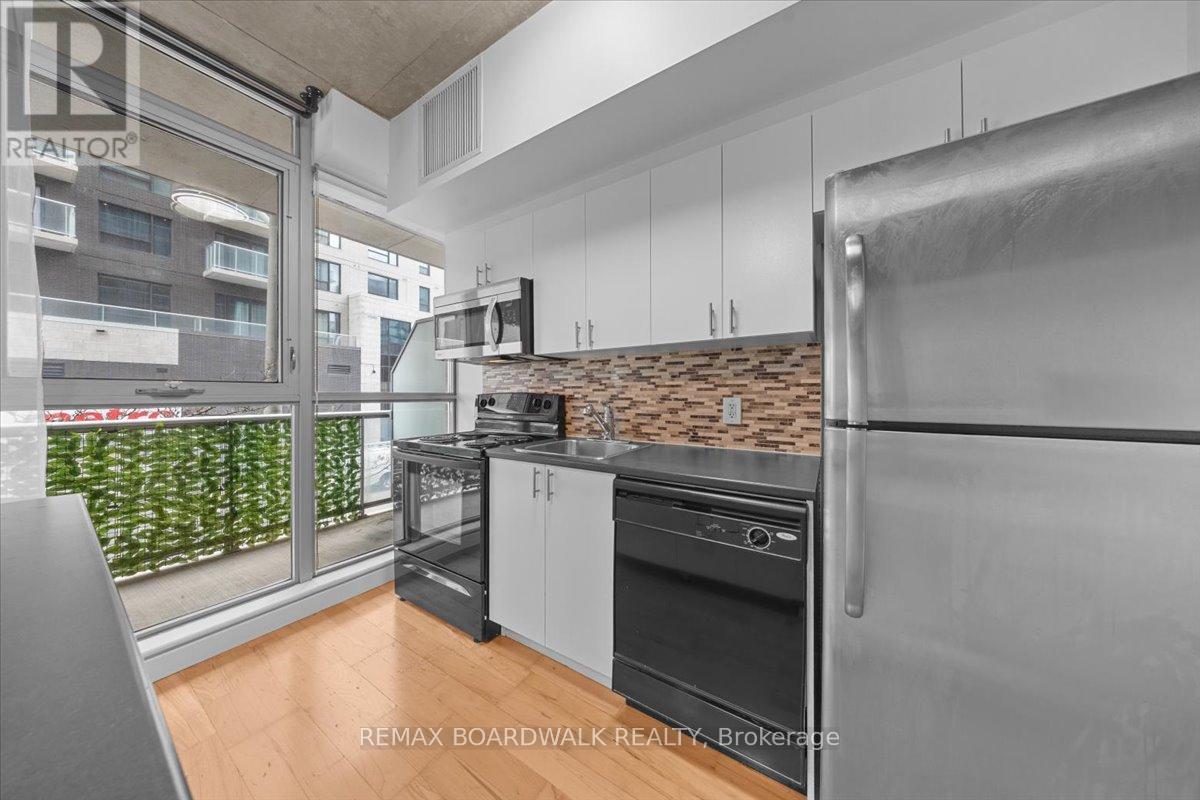 201 - 179 George Street, Ottawa, Ontario  K1N 1J8 - Photo 9 - X12976726