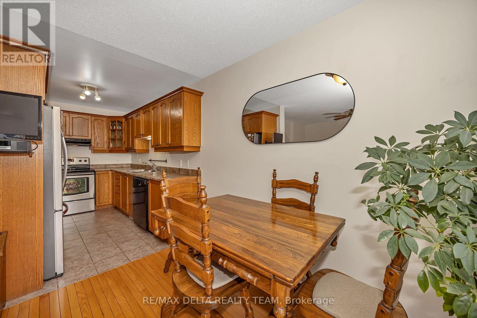 2685 Sylvain Street, Clarence-Rockland, Ontario  K4K 1V3 - Photo 9 - X12976728