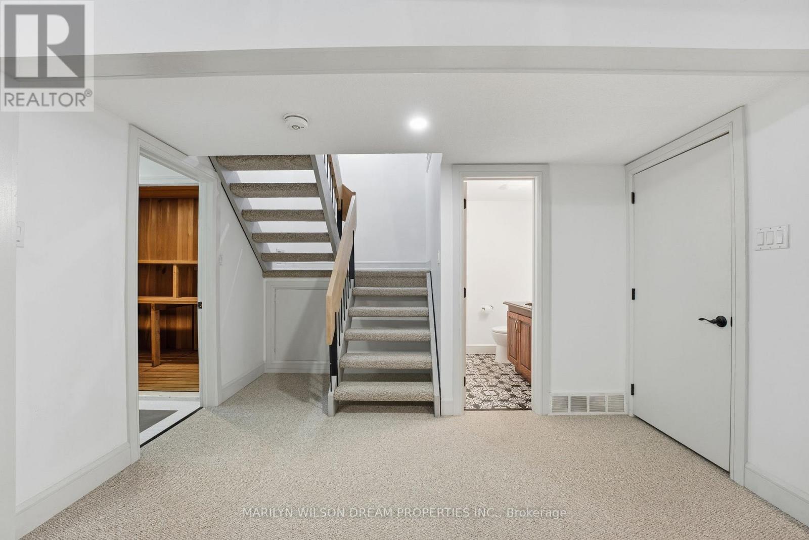 33 Commanche Drive, Ottawa, Ontario  K2E 6E8 - Photo 30 - X12976790