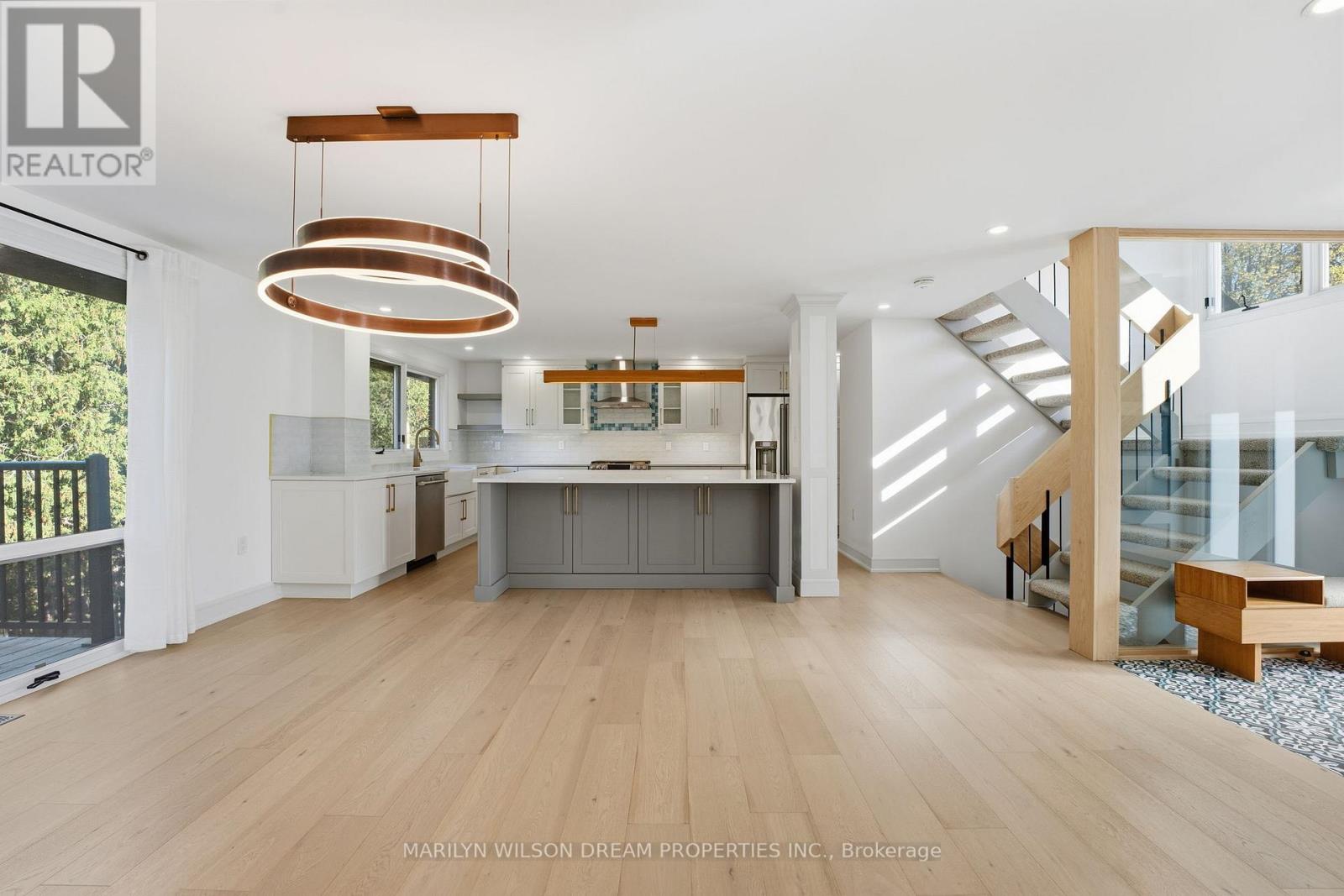 33 Commanche Drive, Ottawa, Ontario  K2E 6E8 - Photo 5 - X12976790