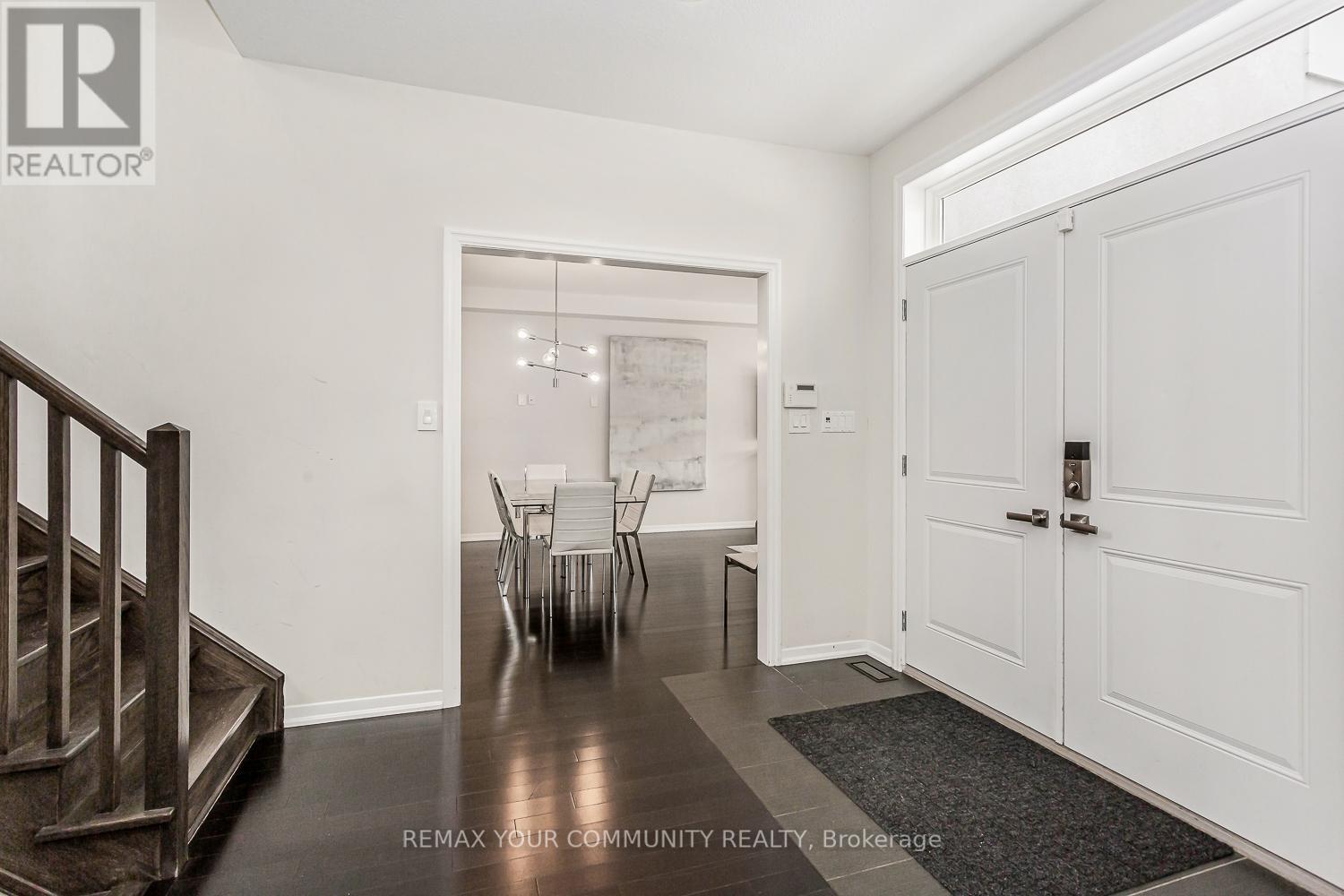 338 Woodale Avenue, Oakville, Ontario  M9R 2R6 - Photo 19 - W12975850