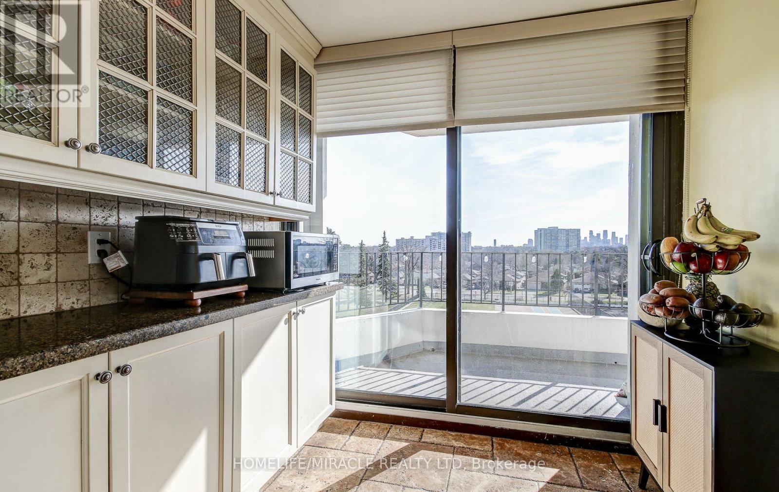 504 - 1333 Bloor Street, Mississauga, Ontario  L4Y 3T6 - Photo 25 - W12976450