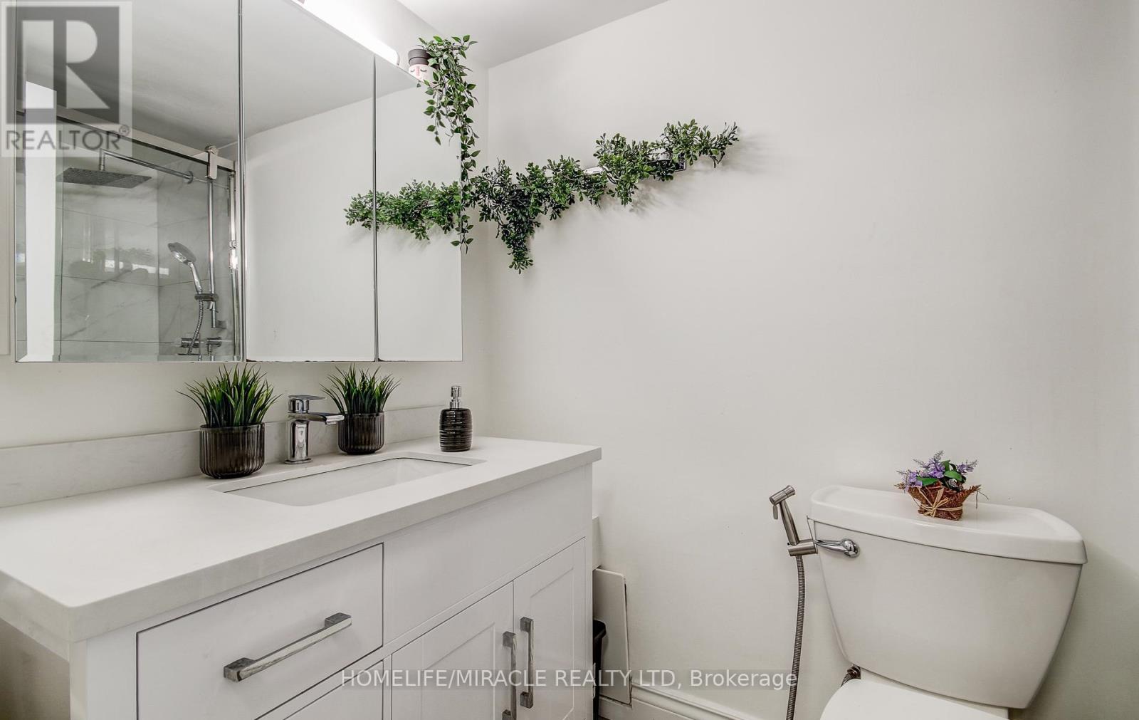 504 - 1333 Bloor Street, Mississauga, Ontario  L4Y 3T6 - Photo 6 - W12976450