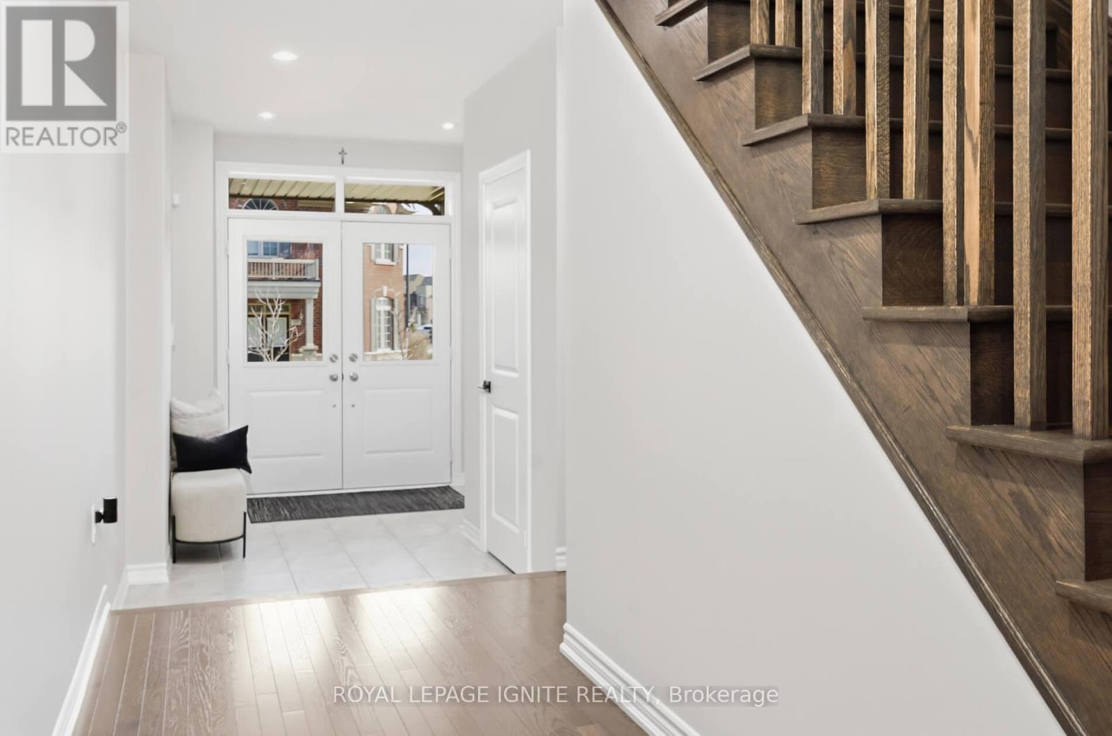 255 Moody Drive, Vaughan, Ontario  L4H 5G2 - Photo 5 - N12836694