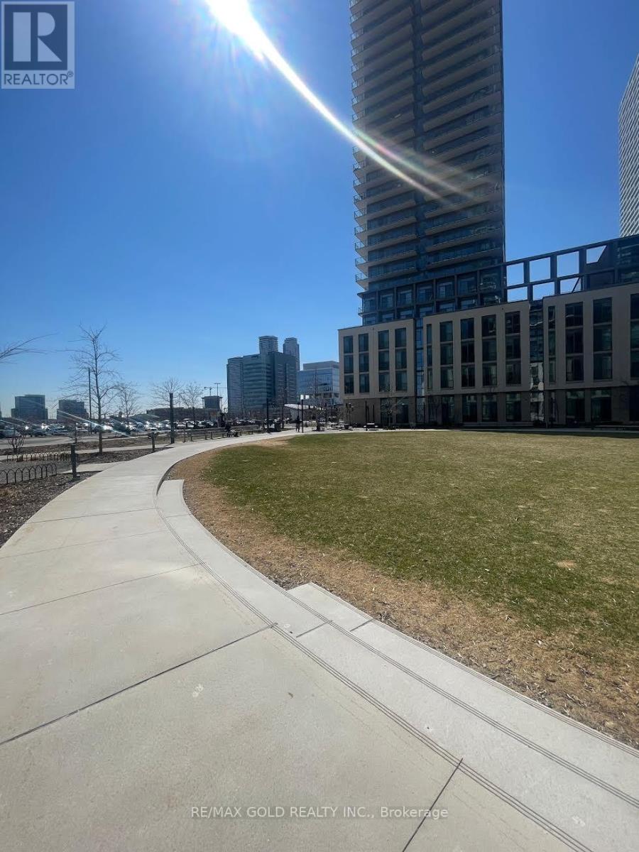 1906 - 7890 Jane Street, Vaughan, Ontario  L4K 0K9 - Photo 2 - N12967410