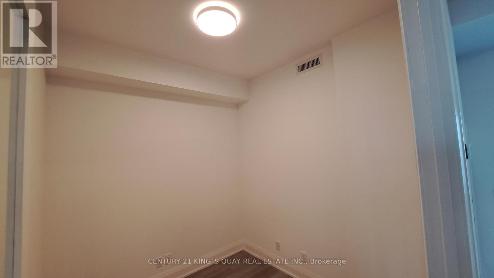 3909 - 8 Water Walk Drive, Markham, Ontario  L3R 6L4 - Photo 20 - N12975340