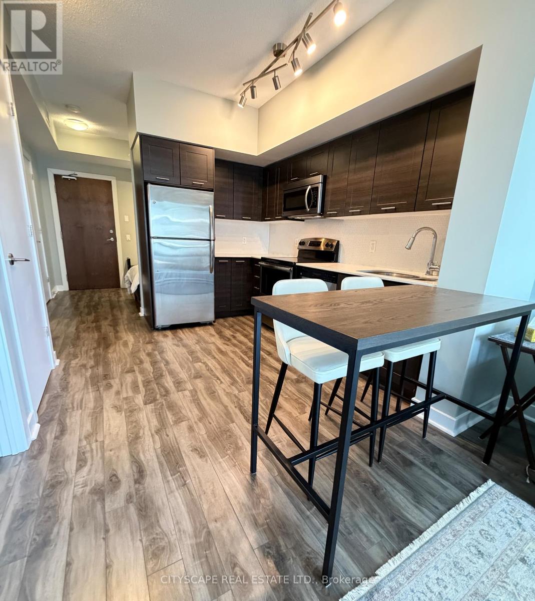 3808 - 2220 Lakeshore Boulevard, Toronto, Ontario  M8V 0C1 - Photo 9 - W12975364