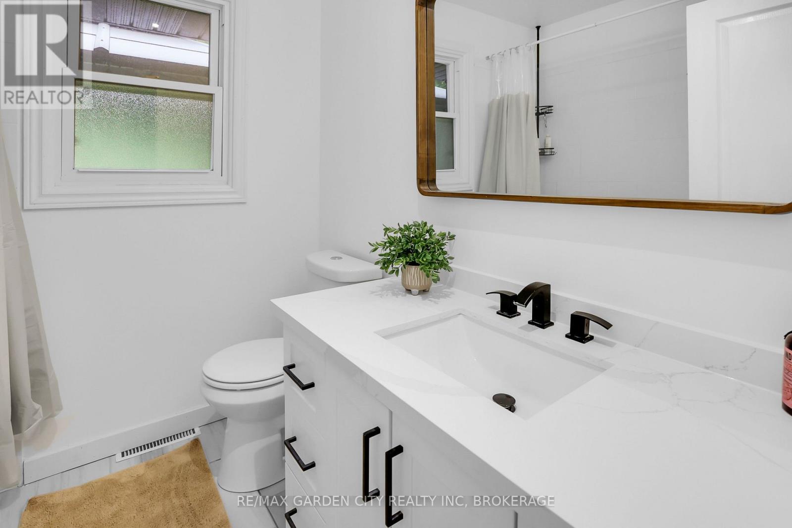 Unit #1 (Main) - 18 Wakil Drive, St. Catharines, Ontario  L2T 3H8 - Photo 12 - X12976724