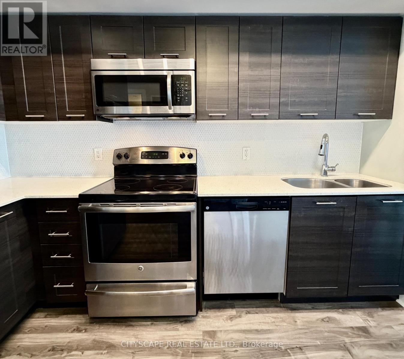 3808 - 2220 Lakeshore Boulevard, Toronto, Ontario  M8V 0C1 - Photo 11 - W12975364