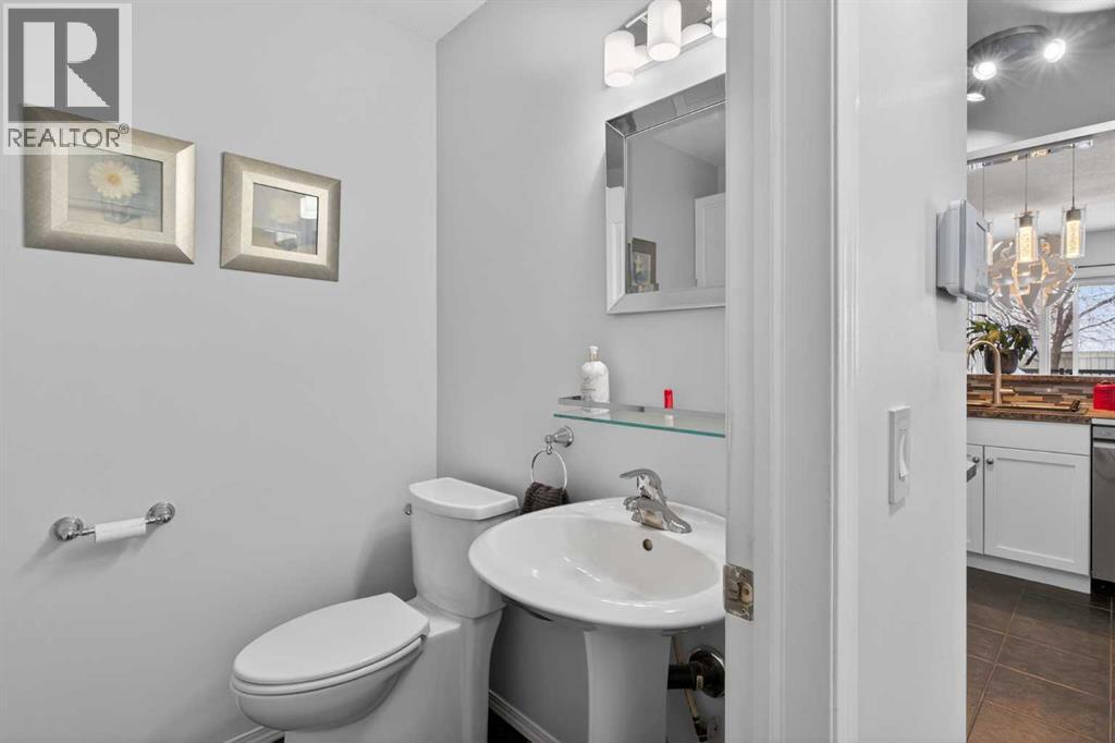 6 Royal Birch Rise NW, Calgary, Alberta  T3G 5K2 - Photo 16 - A2299513