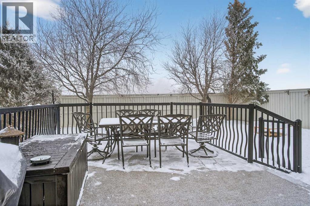 6 Royal Birch Rise NW, Calgary, Alberta  T3G 5K2 - Photo 30 - A2299513