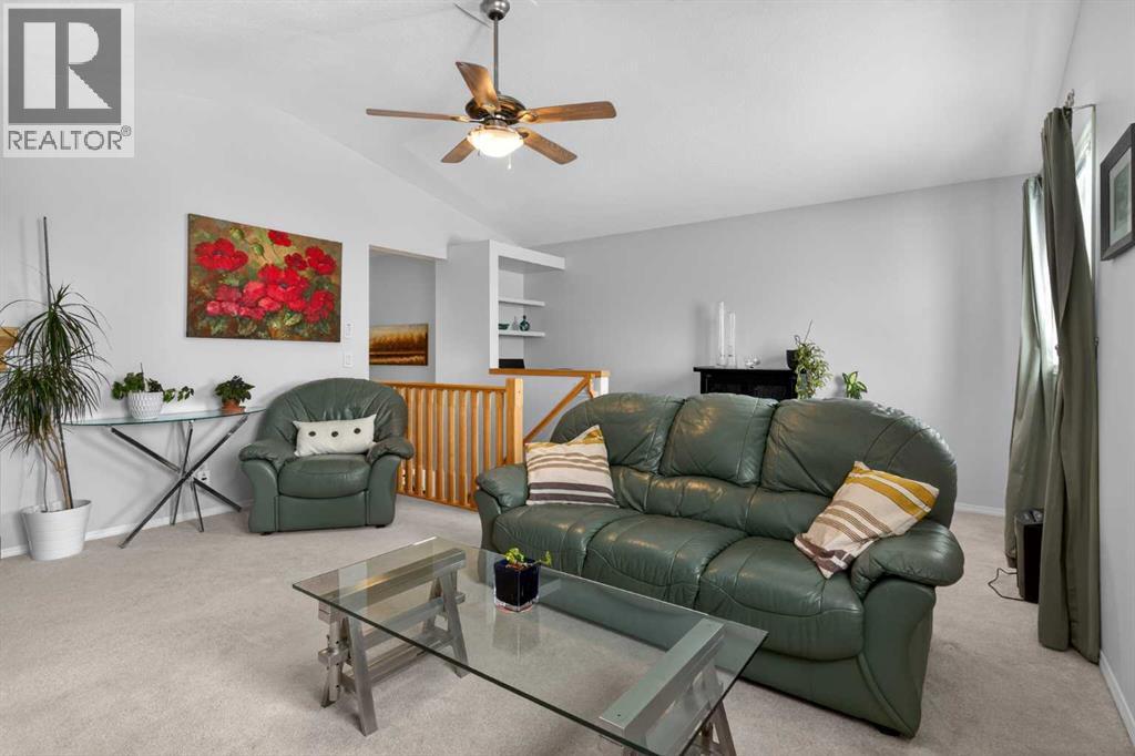 6 Royal Birch Rise NW, Calgary, Alberta  T3G 5K2 - Photo 20 - A2299513