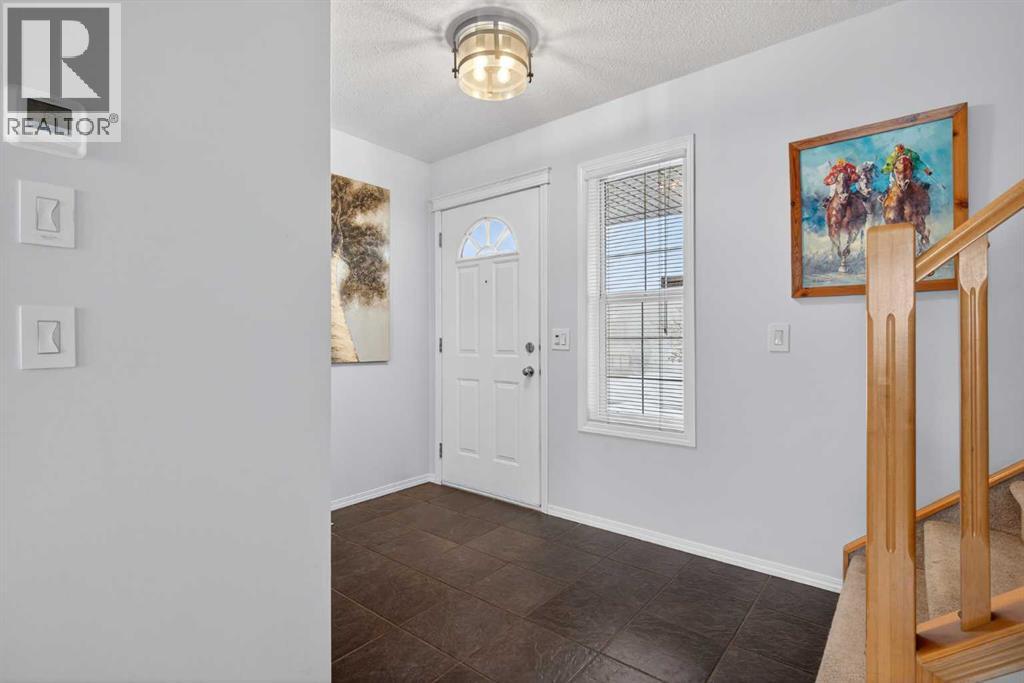 6 Royal Birch Rise NW, Calgary, Alberta  T3G 5K2 - Photo 3 - A2299513