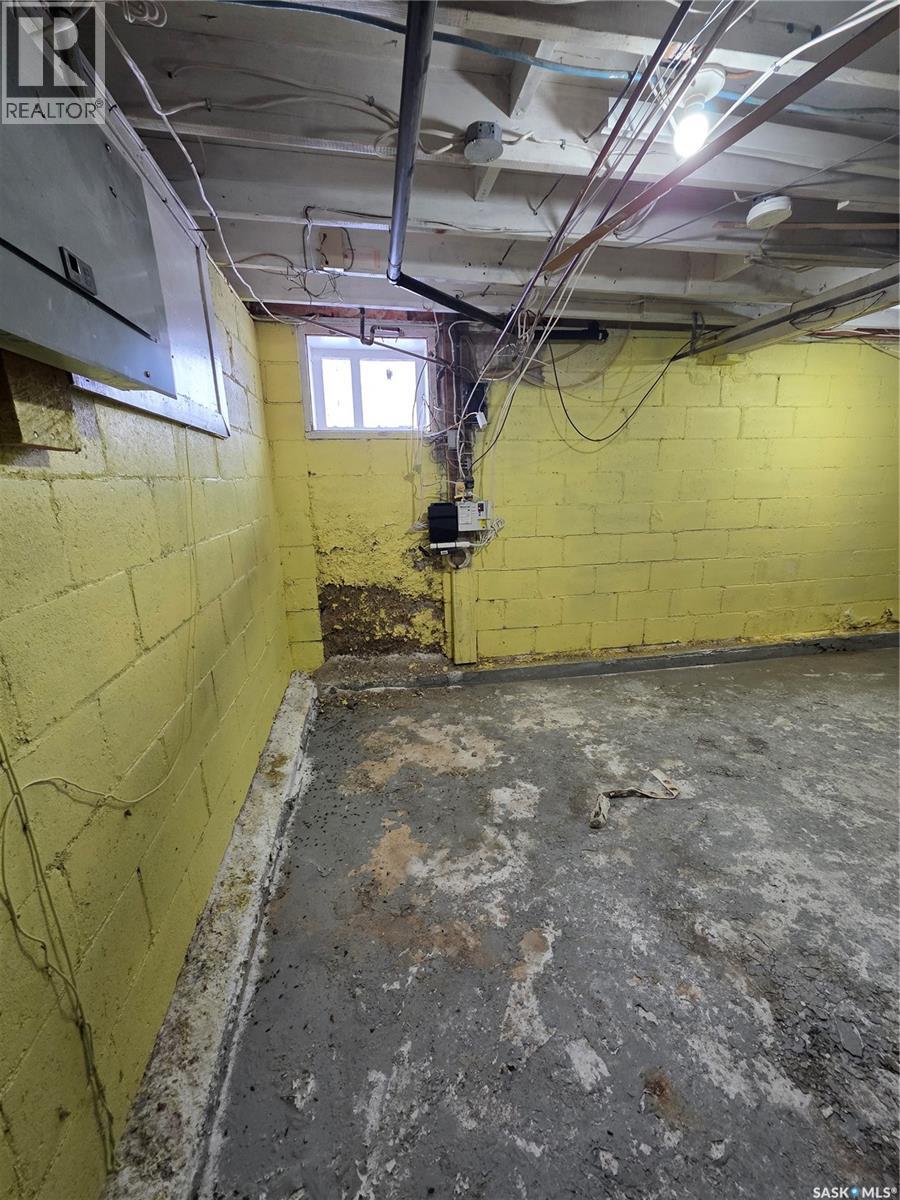 801 Eva Street, Estevan, Saskatchewan  S4A 1P2 - Photo 37 - SK032436