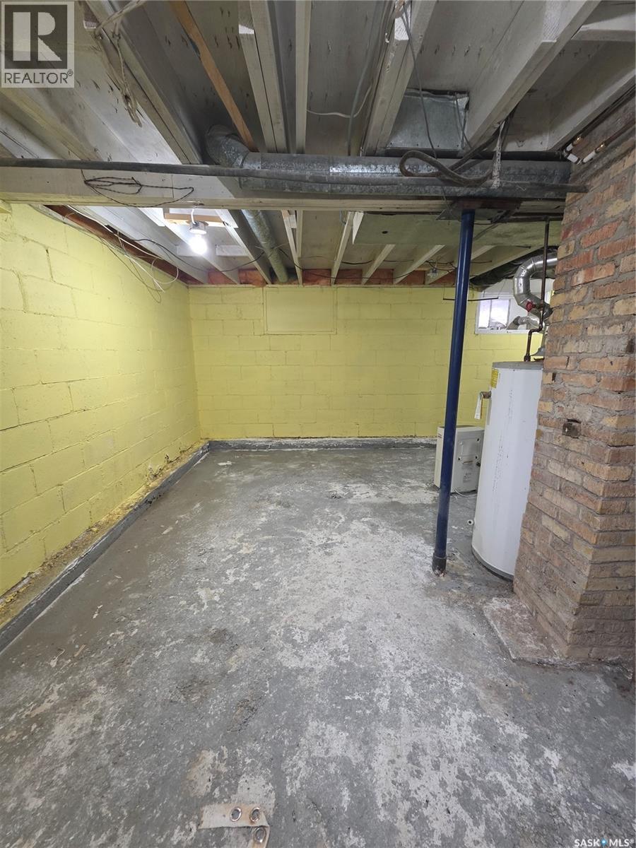 801 Eva Street, Estevan, Saskatchewan  S4A 1P2 - Photo 38 - SK032436