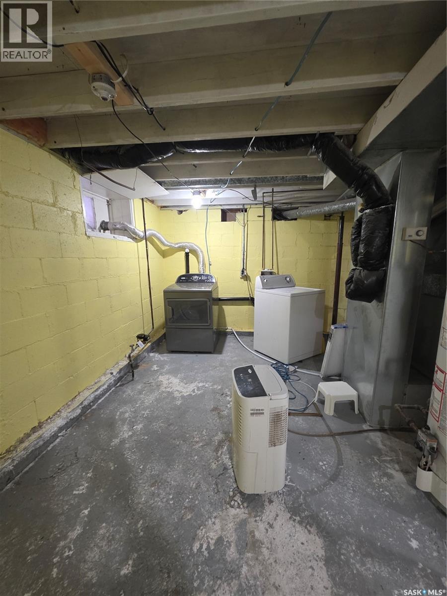 801 Eva Street, Estevan, Saskatchewan  S4A 1P2 - Photo 39 - SK032436