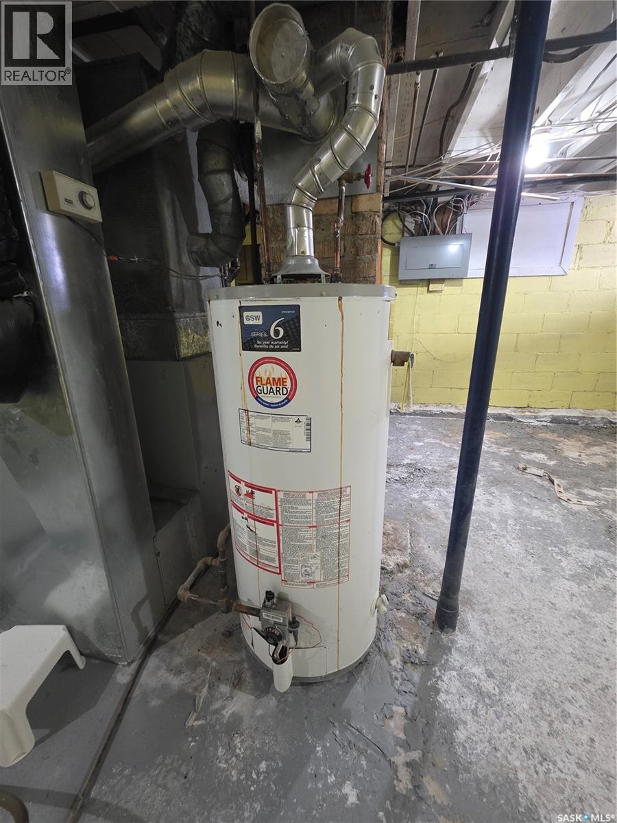 801 Eva Street, Estevan, Saskatchewan  S4A 1P2 - Photo 40 - SK032436