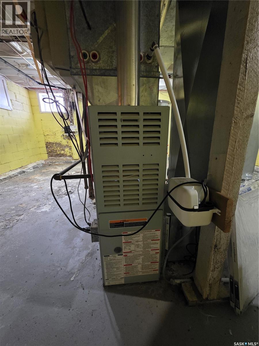 801 Eva Street, Estevan, Saskatchewan  S4A 1P2 - Photo 41 - SK032436