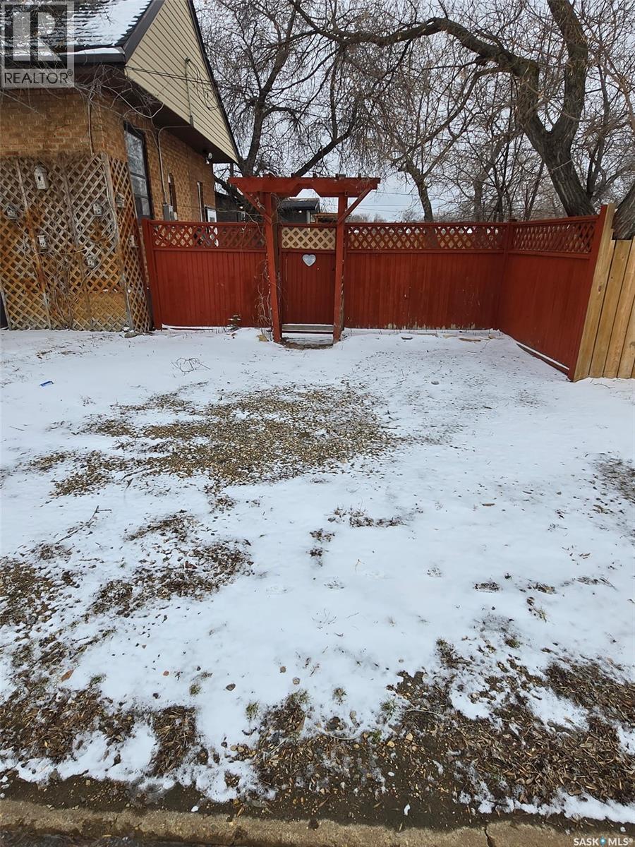 801 Eva Street, Estevan, Saskatchewan  S4A 1P2 - Photo 44 - SK032436