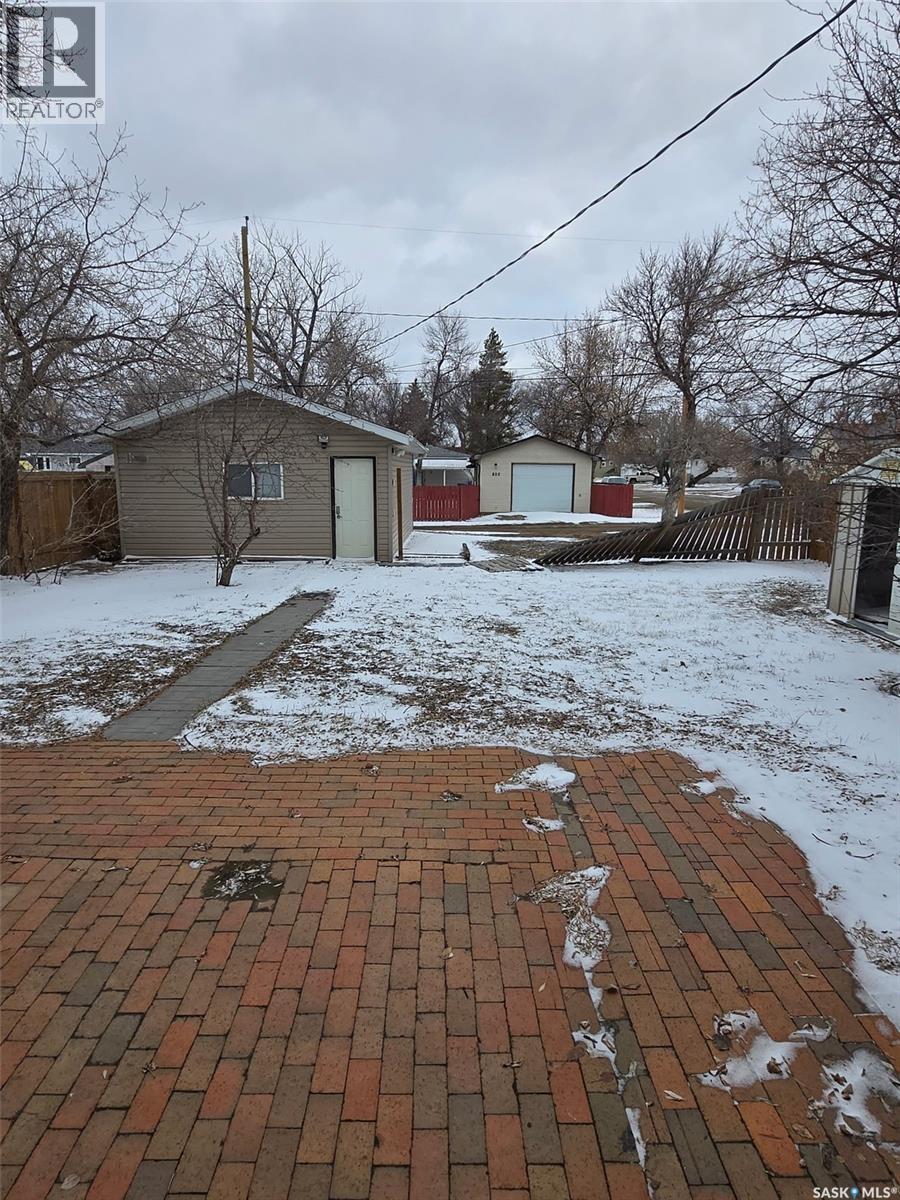 801 Eva Street, Estevan, Saskatchewan  S4A 1P2 - Photo 46 - SK032436