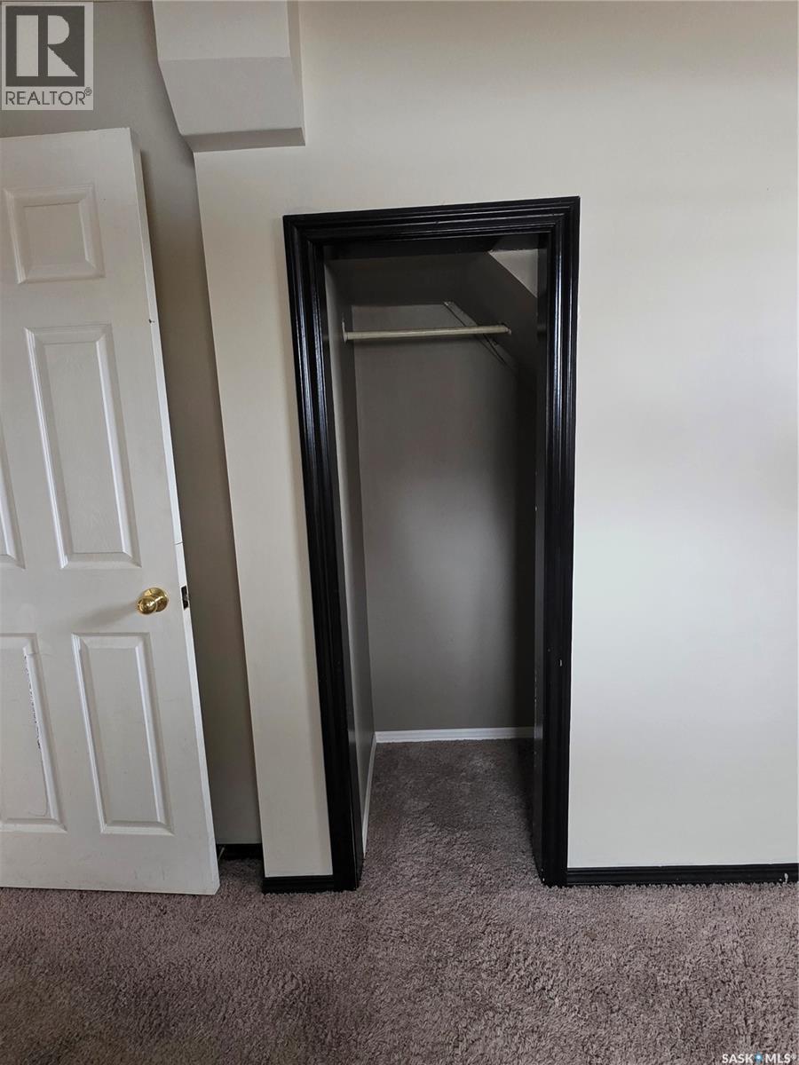 801 Eva Street, Estevan, Saskatchewan  S4A 1P2 - Photo 5 - SK032436