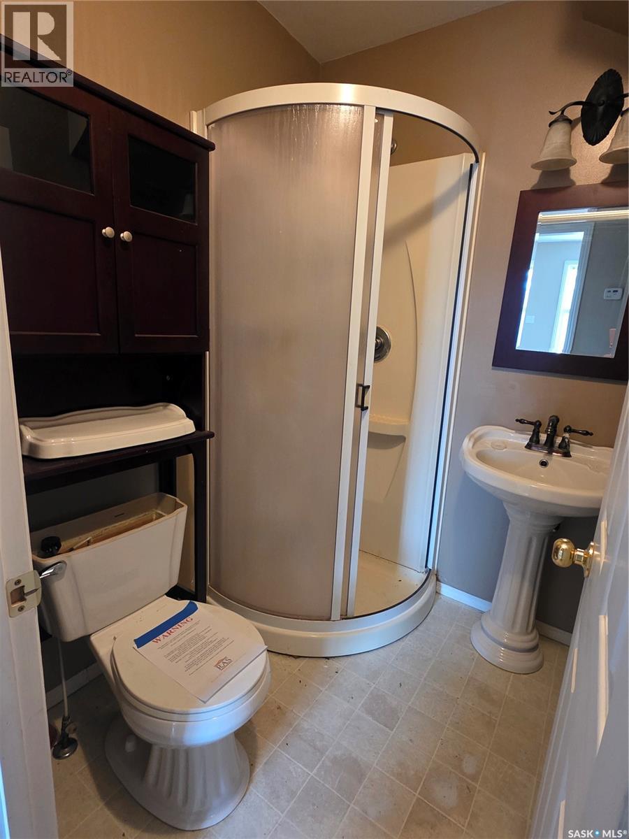 801 Eva Street, Estevan, Saskatchewan  S4A 1P2 - Photo 6 - SK032436