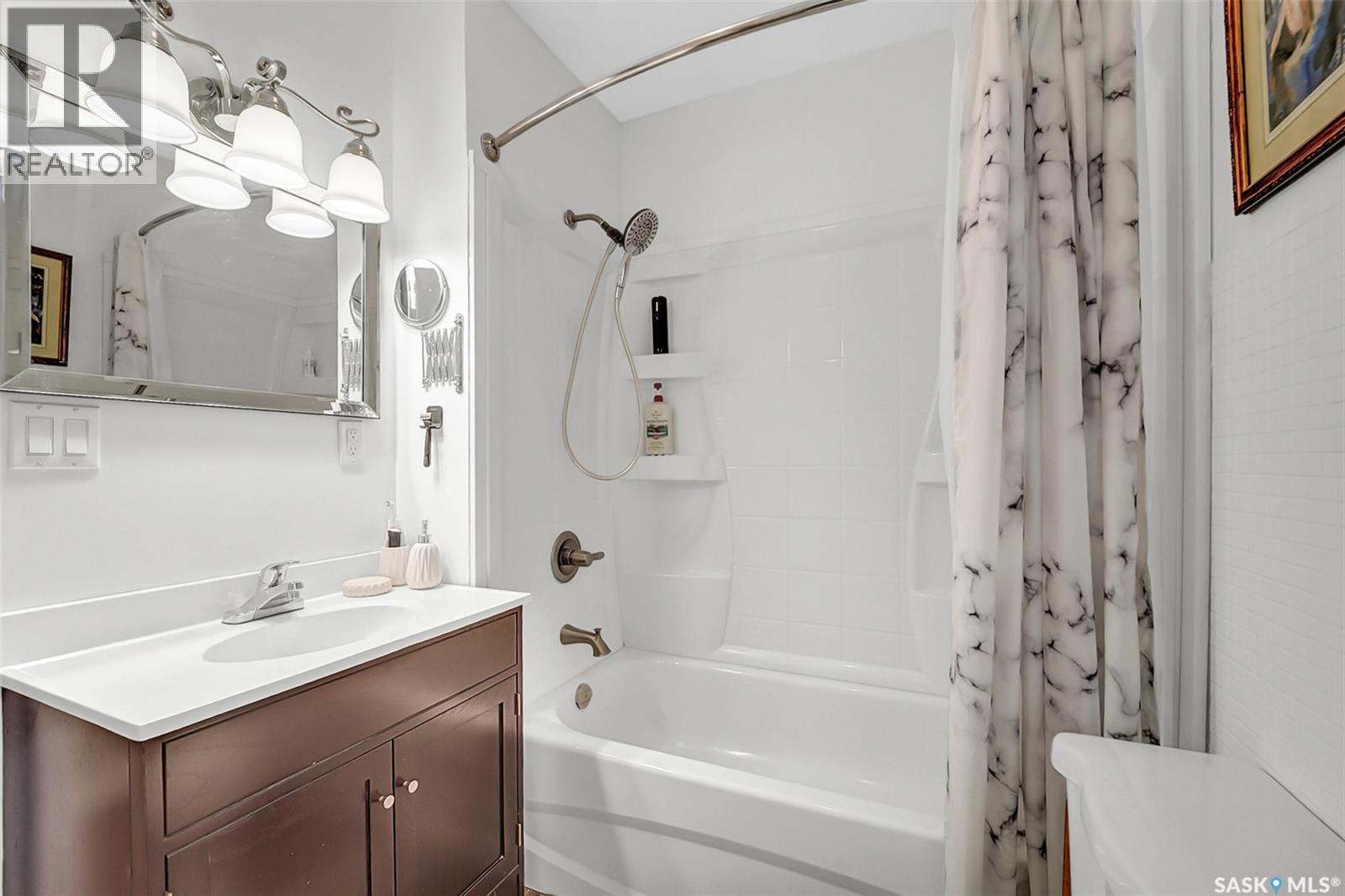 1131 H Avenue N, Saskatoon, Saskatchewan  S7L 2C8 - Photo 15 - SK032380