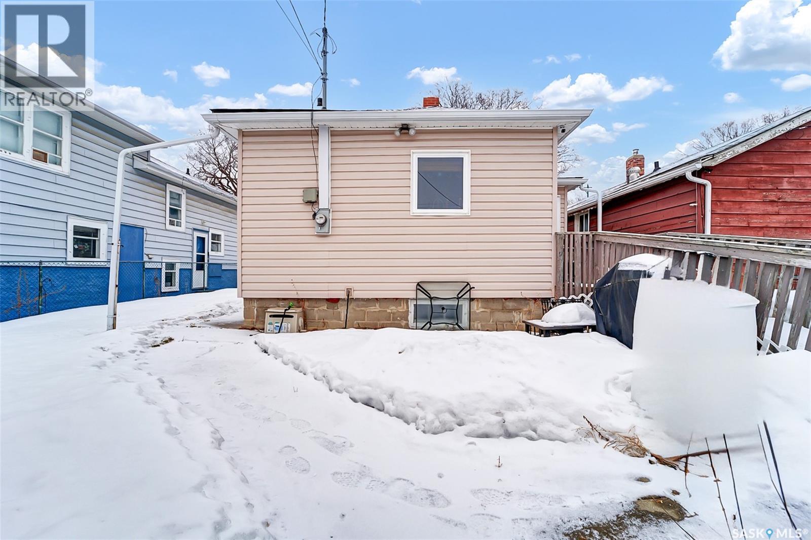 1131 H Avenue N, Saskatoon, Saskatchewan  S7L 2C8 - Photo 29 - SK032380