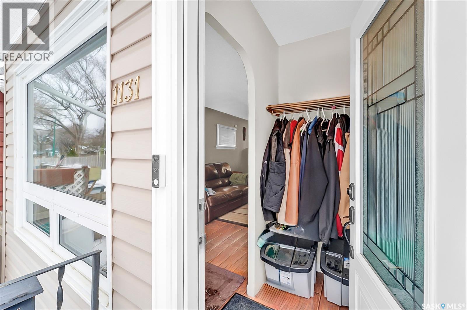 1131 H Avenue N, Saskatoon, Saskatchewan  S7L 2C8 - Photo 3 - SK032380