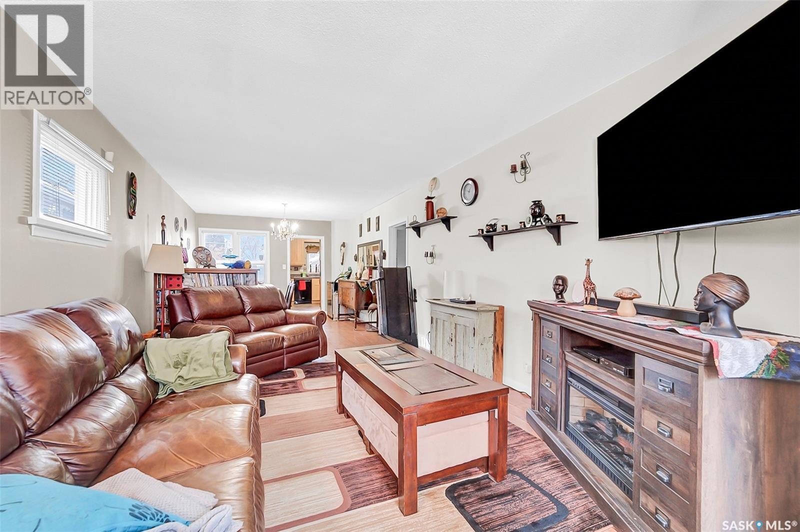 1131 H Avenue N, Saskatoon, Saskatchewan  S7L 2C8 - Photo 5 - SK032380