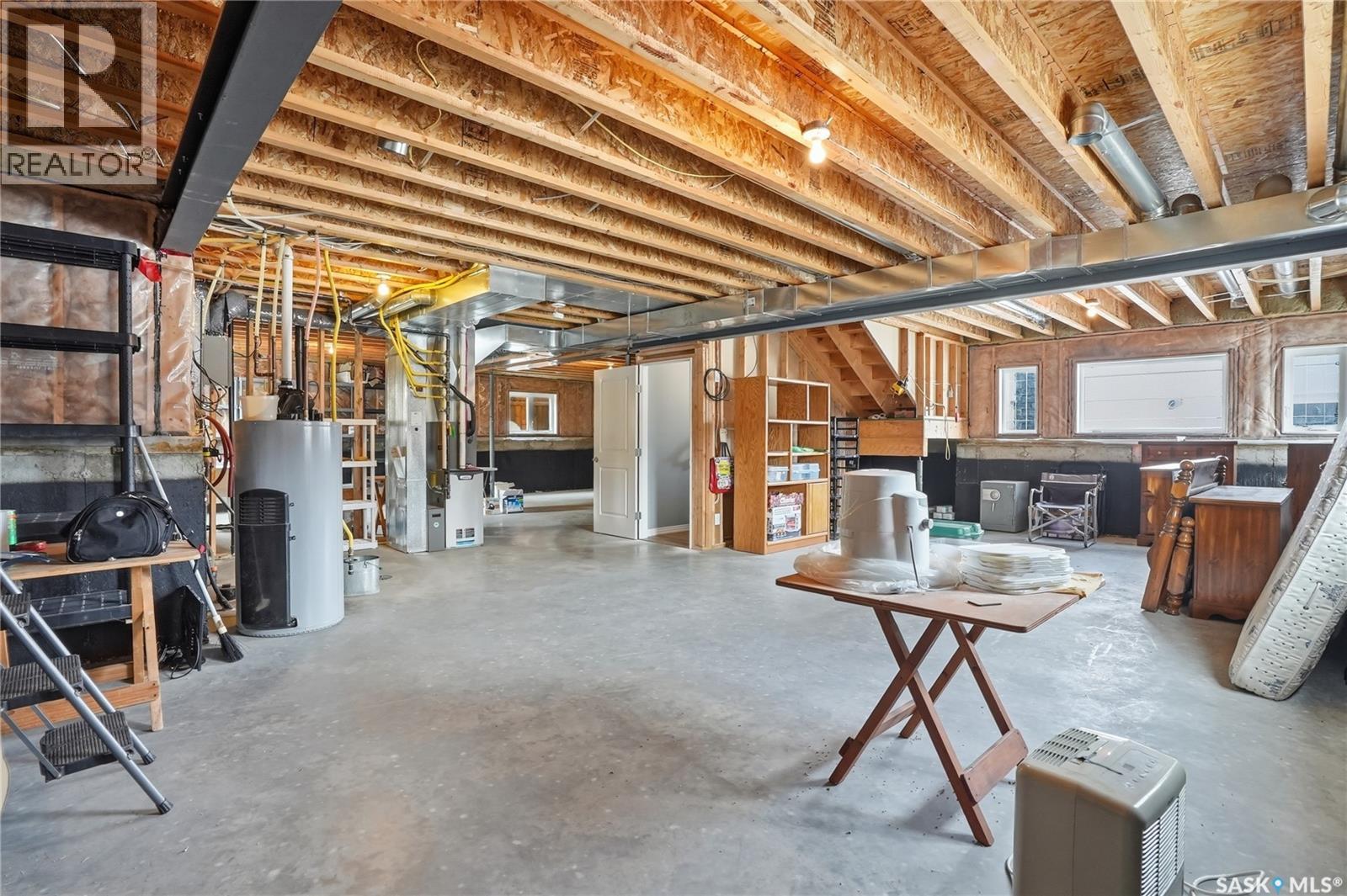 922 Salmon Way, Martensville, Saskatchewan  S0K 2T1 - Photo 32 - SK032212